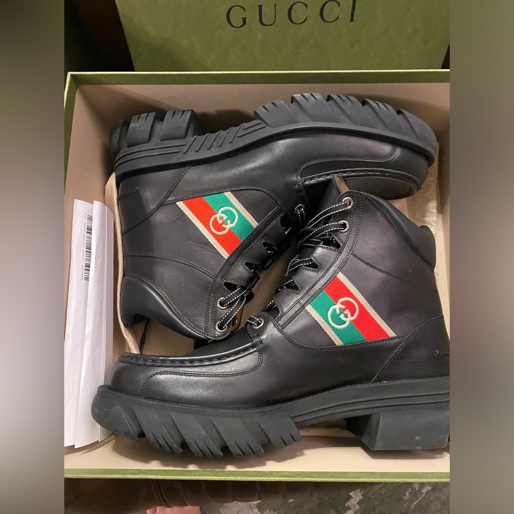 Gucci Men’s Ankle Boot Interlocking G Logo in Black - Picture 9 of 11